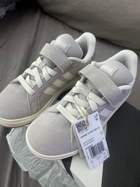 adidas Grand Court 00s Shoe Box - Black with White Logo